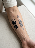Tatouage Éclat Tribal appliqué sur avant-bras