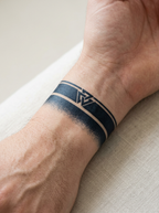 Tatouage Bracelet Héroïque appliqué sur poignet