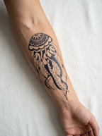 Tatouage Méduse Ornementale appliqué sur avant-bras